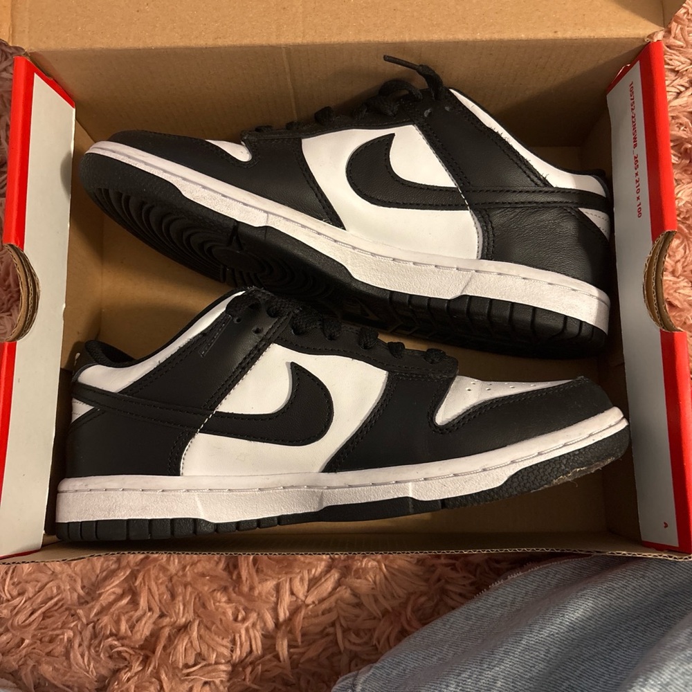 Nike Kids Shoes Black and White